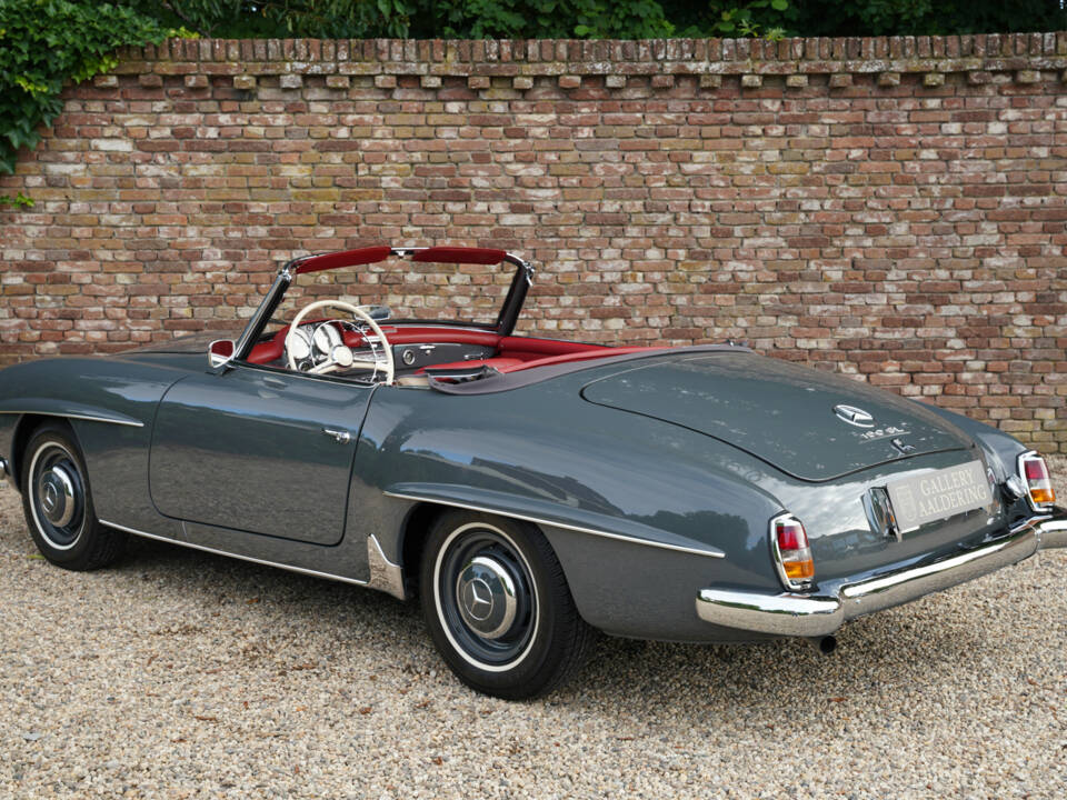 Image 2/50 of Mercedes-Benz 190 SL (1957)