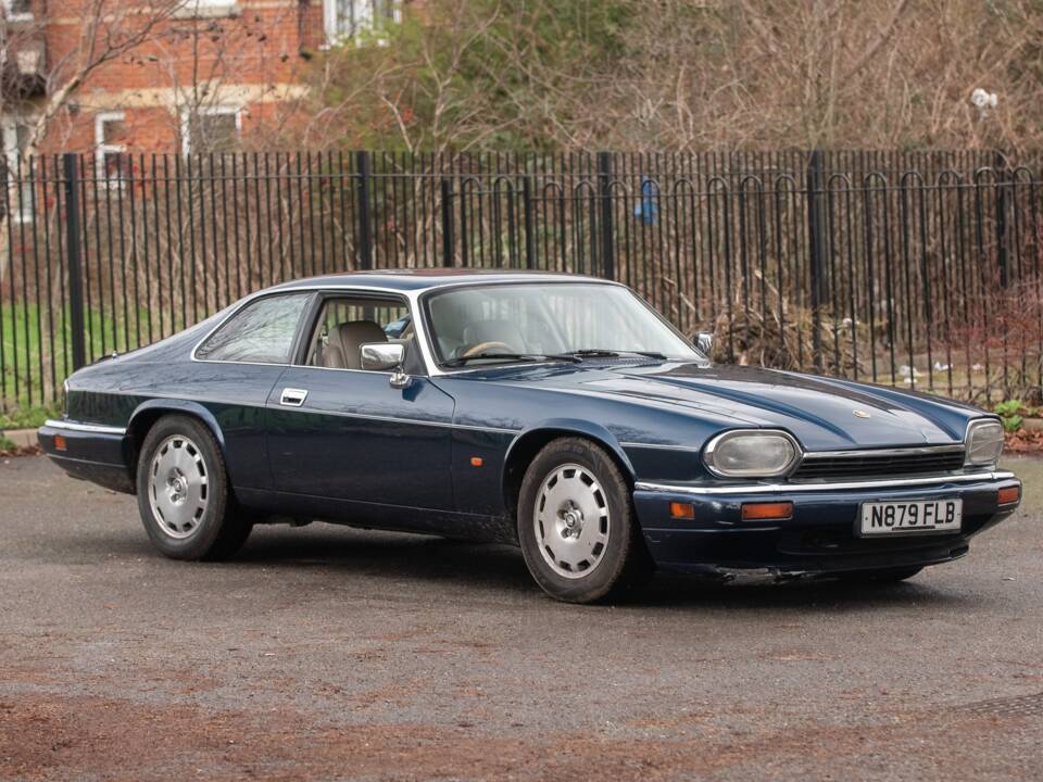 Image 1/50 de Jaguar XJS 4.0 Celebration (1995)