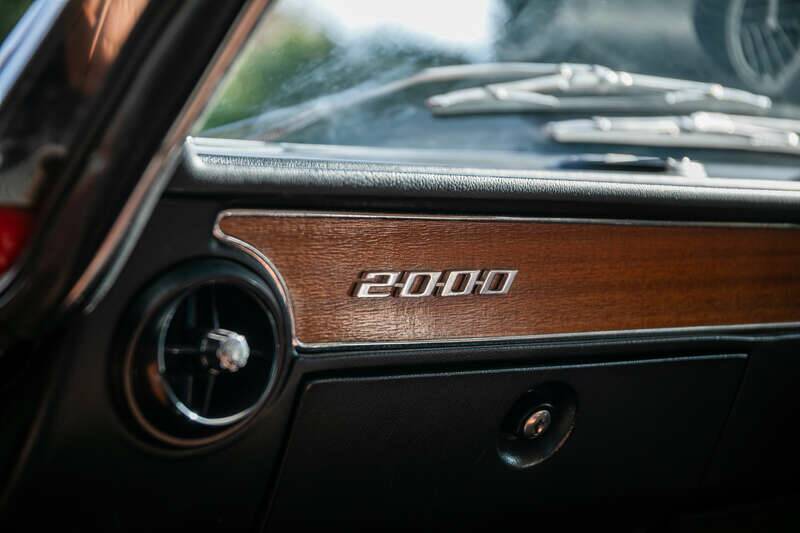 Image 44/45 of Alfa Romeo 2000 GT Veloce (1975)