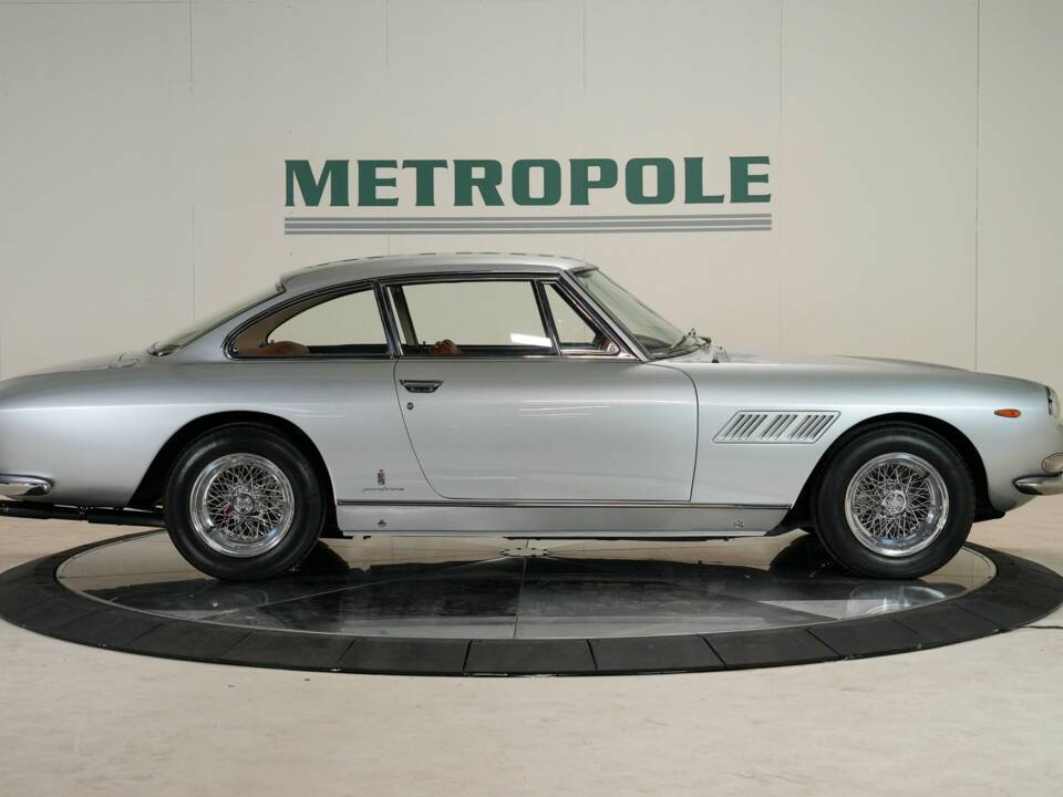 Bild 13/50 von Ferrari 330 GT (1965)