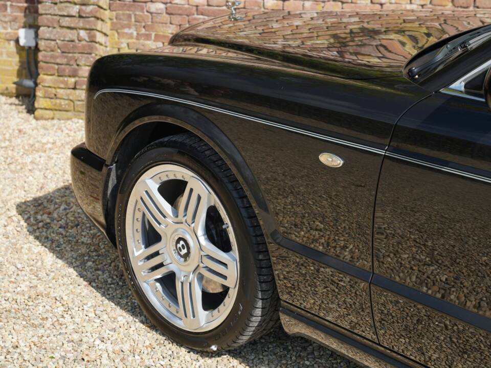 Image 24/50 of Bentley Arnage T (2007)