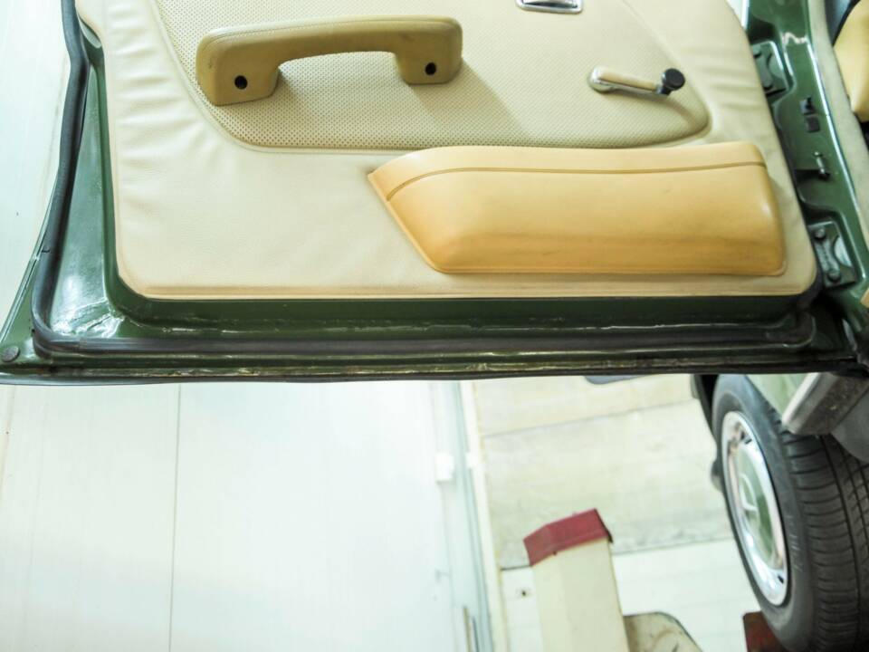 Afbeelding 50/50 van Mercedes-Benz 300 D (1978)