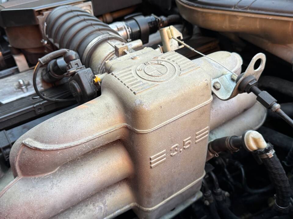 Immagine 53/99 di BMW 735i (1988)