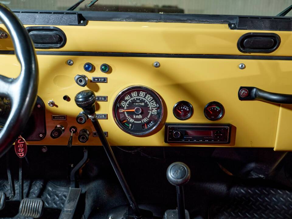 Obraz 40/133 pojazdu Jeep CJ-7 2.4L Diesel (1980)