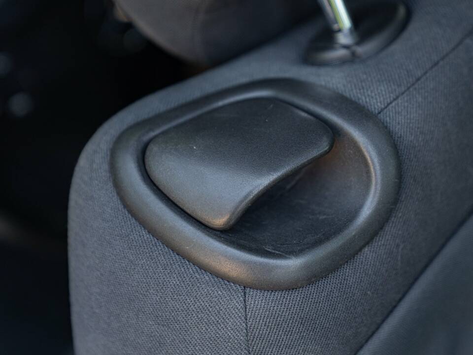 Image 36/50 of Mercedes-Benz C 320 Sportcoupé (2003)