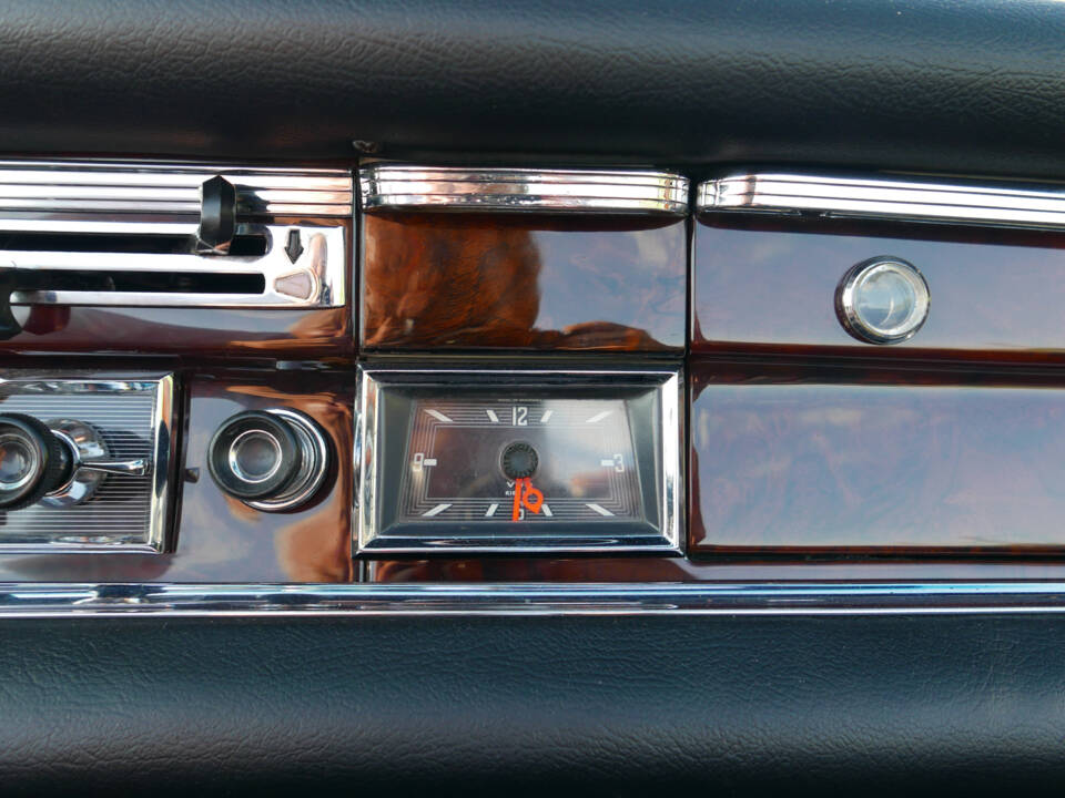 Imagen 17/56 de Mercedes-Benz 220 SE b (1962)