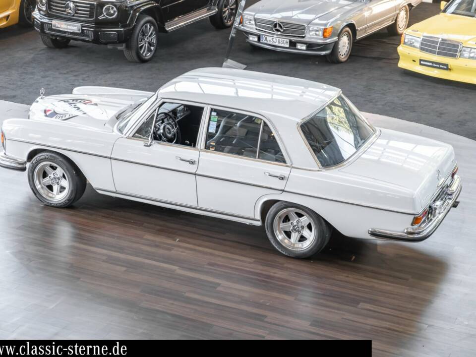 Imagen 9/15 de Mercedes-Benz 280 SE 3,5 (1971)