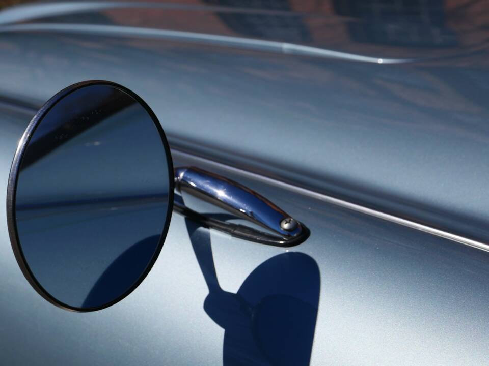 Imagen 5/14 de Austin-Healey 3000 Mk II (BJ7) (1963)