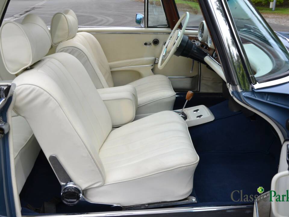 Bild 20/50 von Mercedes-Benz 280 SE 3,5 (1971)