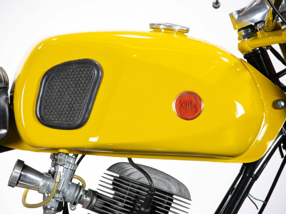 Imagen 29/50 de Gilera 150 Autostrada (1971)