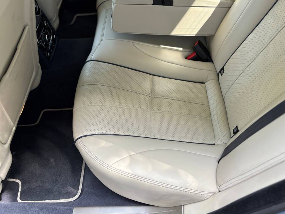 Image 48/50 of Jaguar XJ 5.0 (2011)