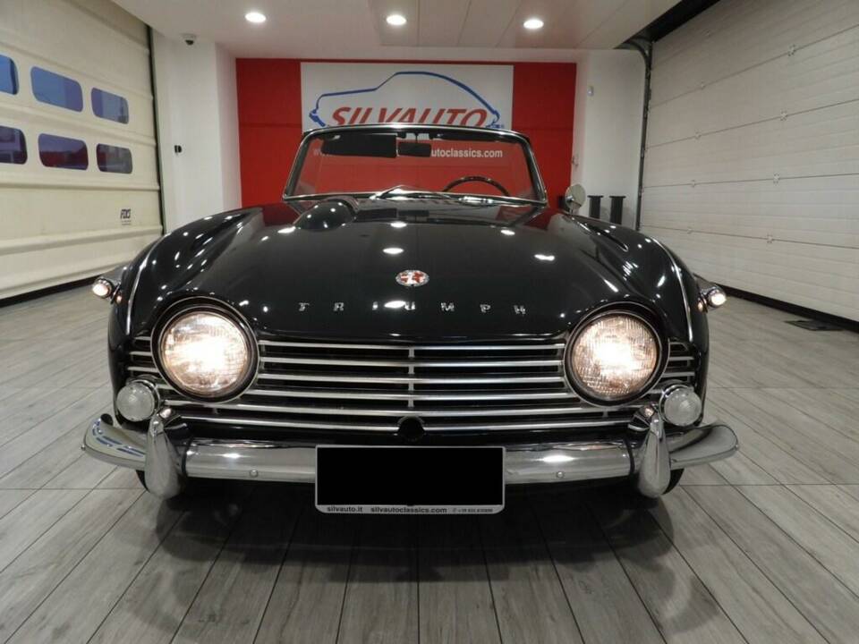 Image 12/15 of Triumph TR 4A (1967)