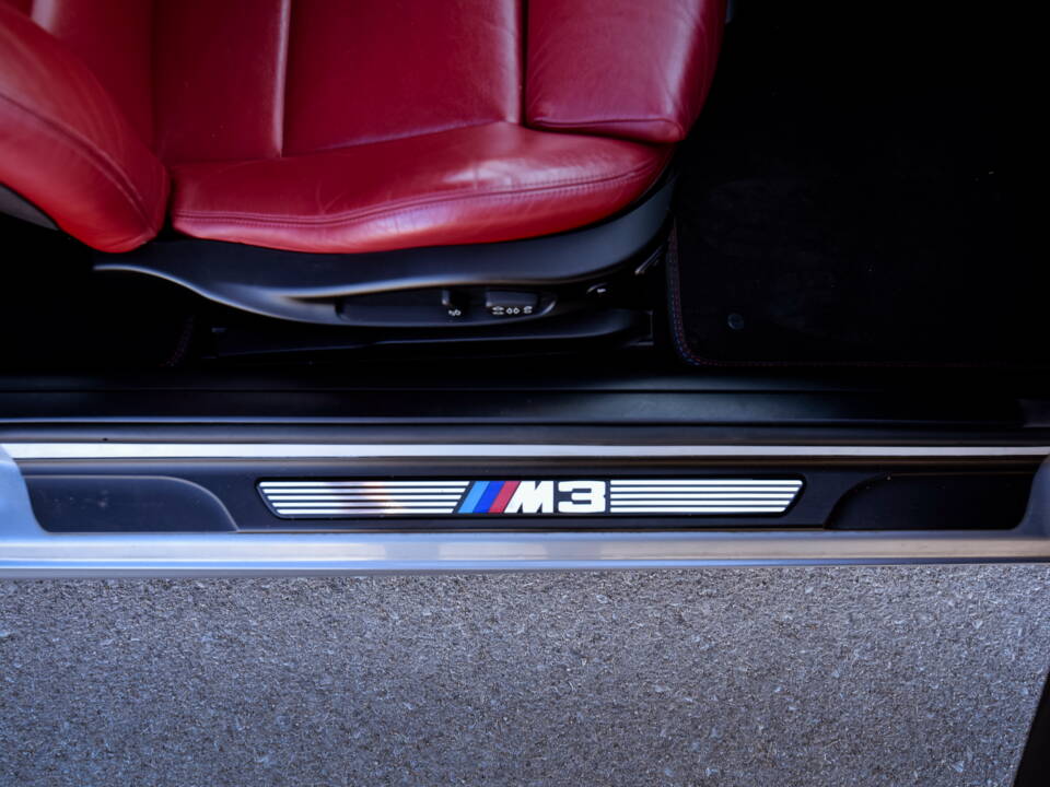 Immagine 27/61 di BMW M3 (2005)