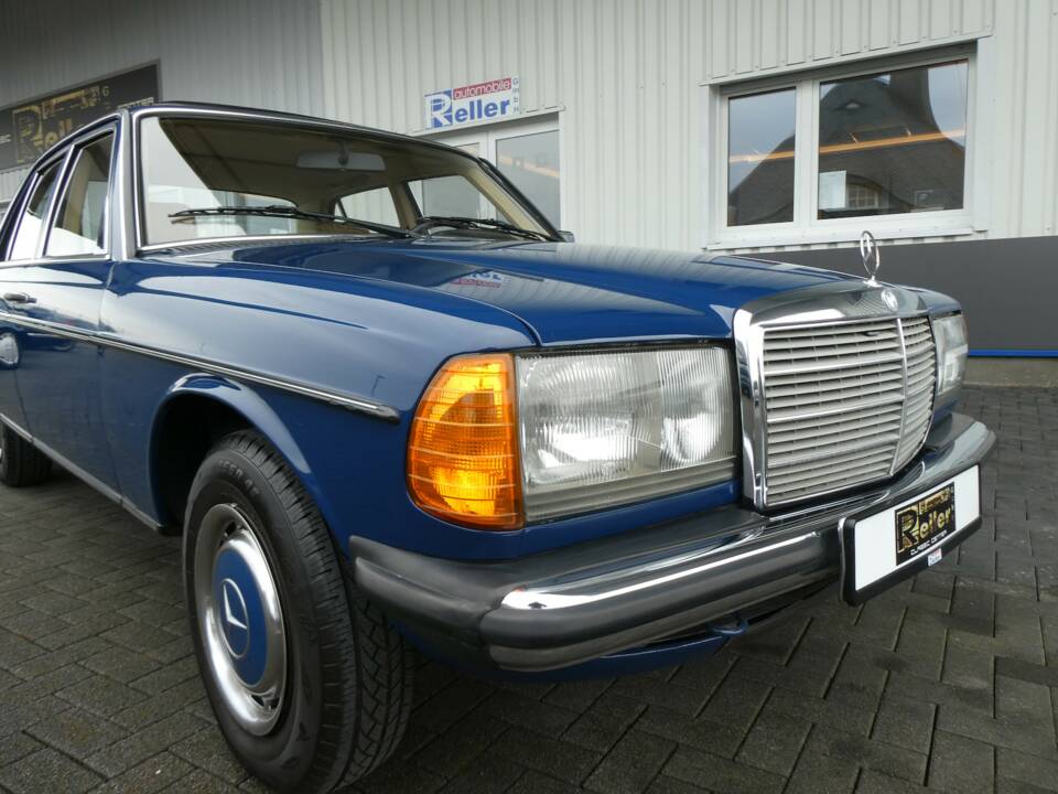 Imagen 17/21 de Mercedes-Benz 200 D (1984)