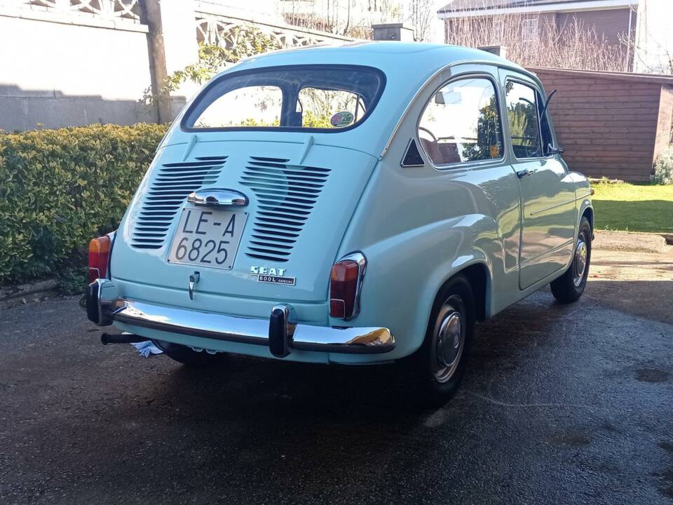 Logotipo Modelo SEAT 600 L ESPECIAL