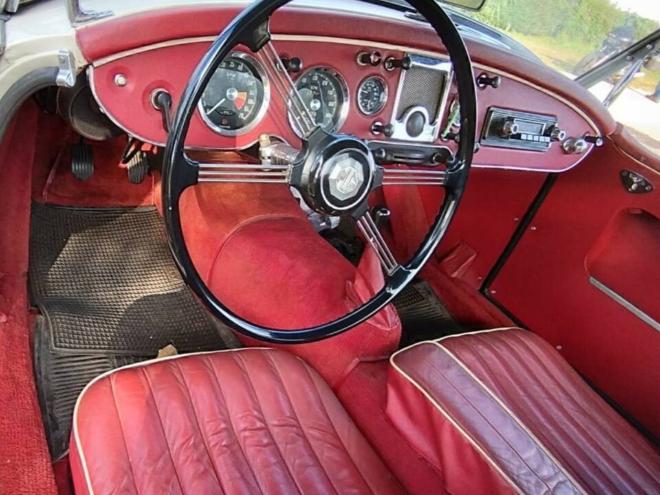 Image 4/4 of MG MGA 1600 (1959)