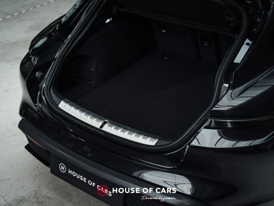 Image 13/23 de Porsche Taycan GTS Sport Turismo (2022)