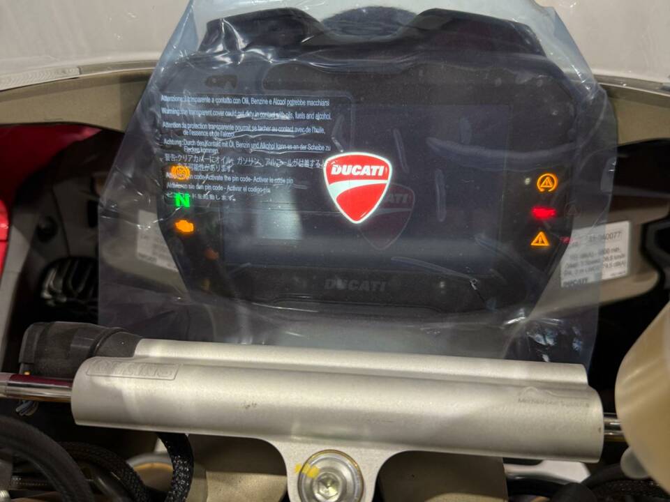 Bild 26/32 von Ducati DUMMY (2020)