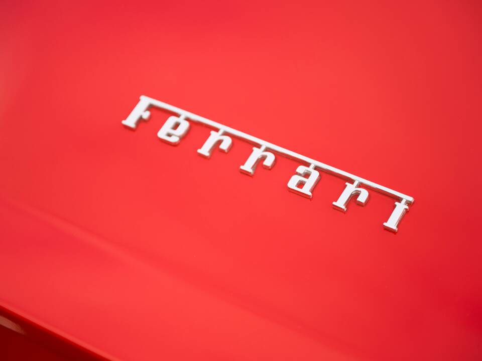 Afbeelding 38/41 van Ferrari 328 GTS (1989)