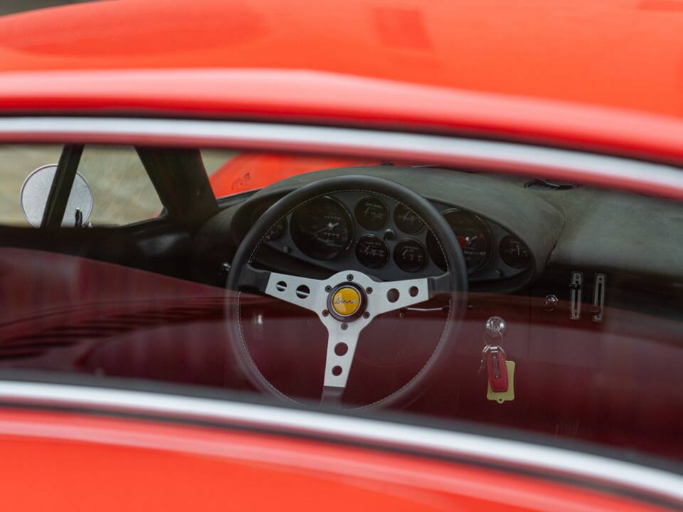 Image 18/50 of Ferrari Dino 246 GT (1971)
