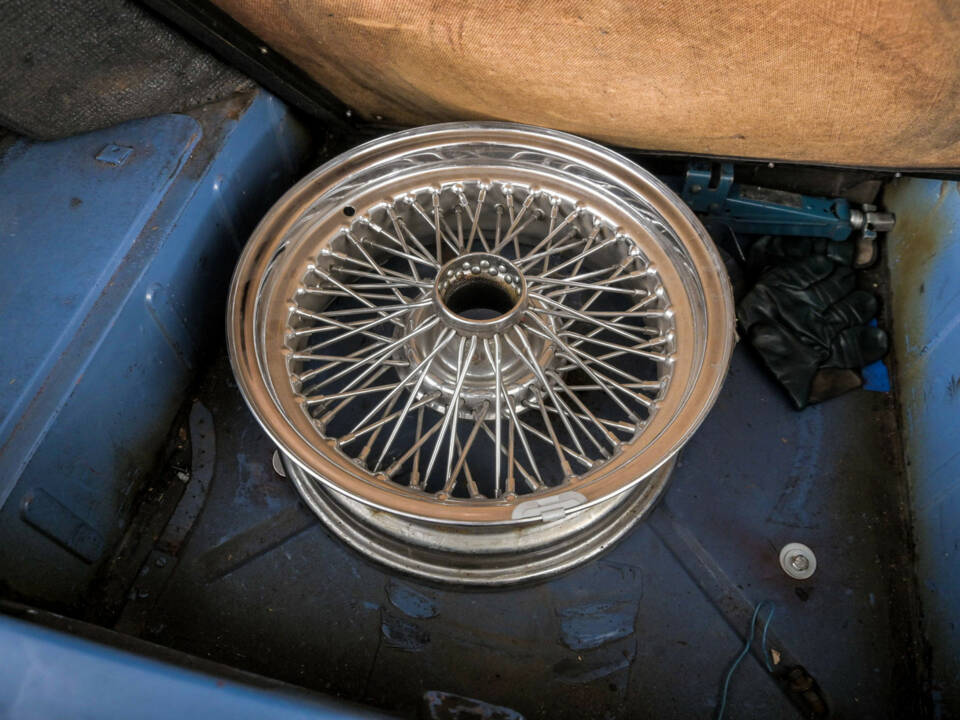 Immagine 43/50 di Triumph TR 6 (1973)
