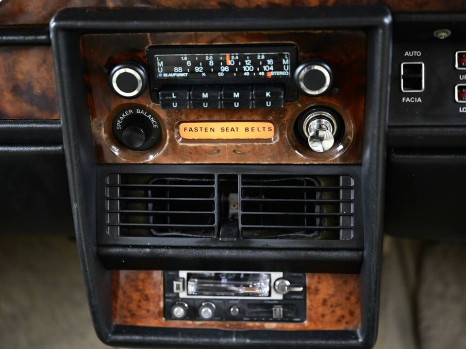 Bild 34/50 von Rolls-Royce Silver Shadow II Jubilee (1980)