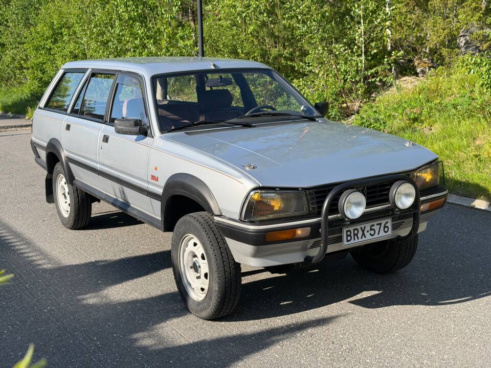 Imagen 3/50 de Peugeot 505 Break 4x4 Dangel (1988)