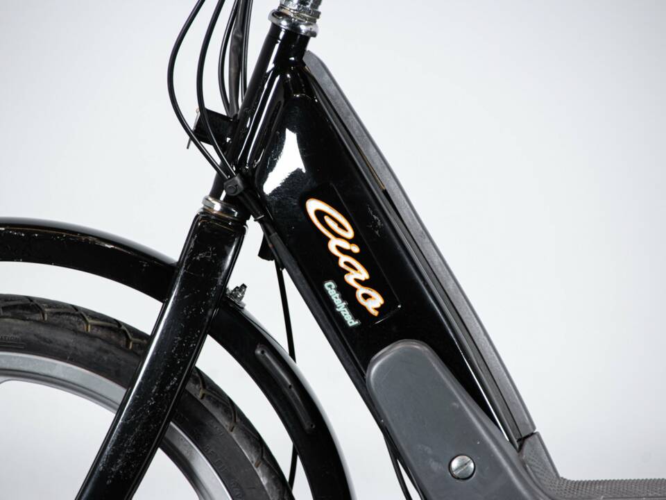 Bild 19/49 von Piaggio DUMMY (2002)