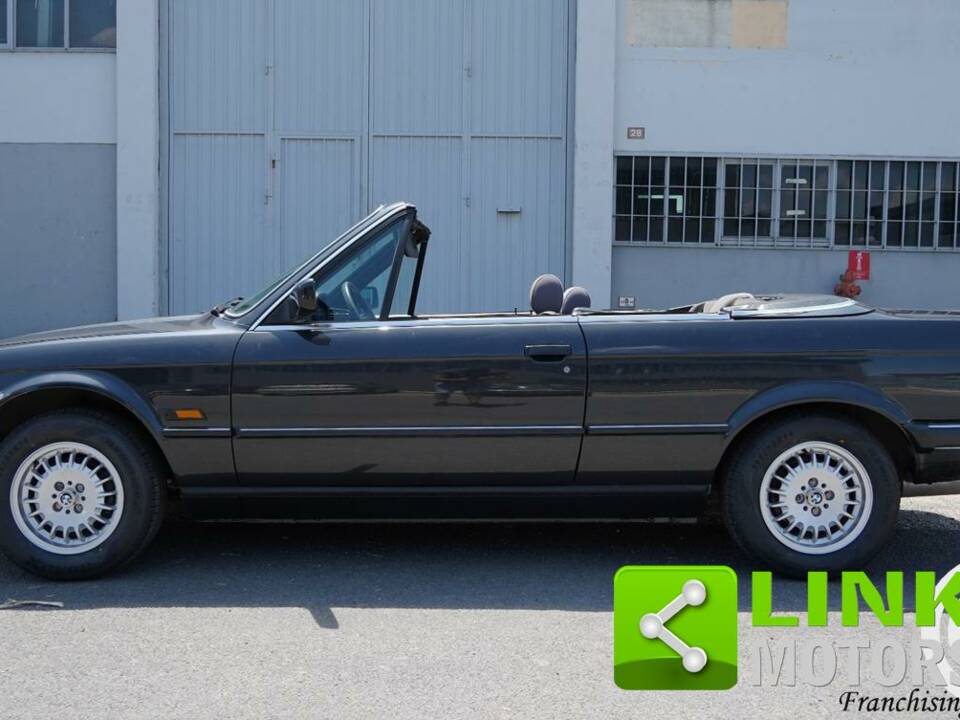 Afbeelding 4/10 van BMW 320i (1989)