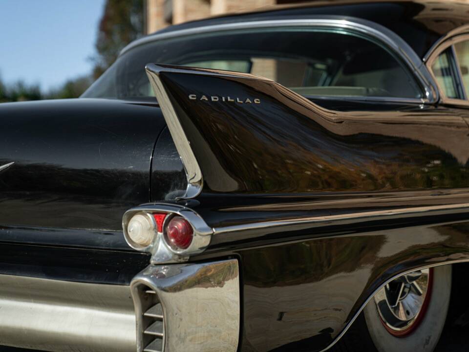 Bild 36/50 von Cadillac 60 Special Fleetwood (1958)