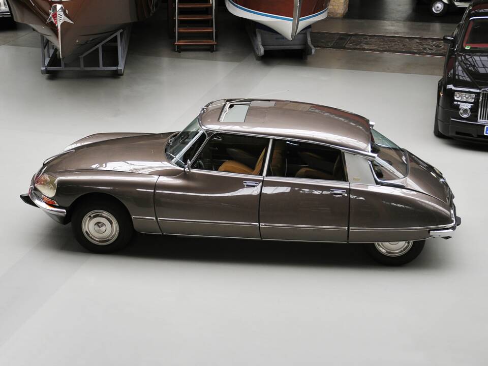 Bild 11/32 von Citroën DS 23 Pallas IE (1973)