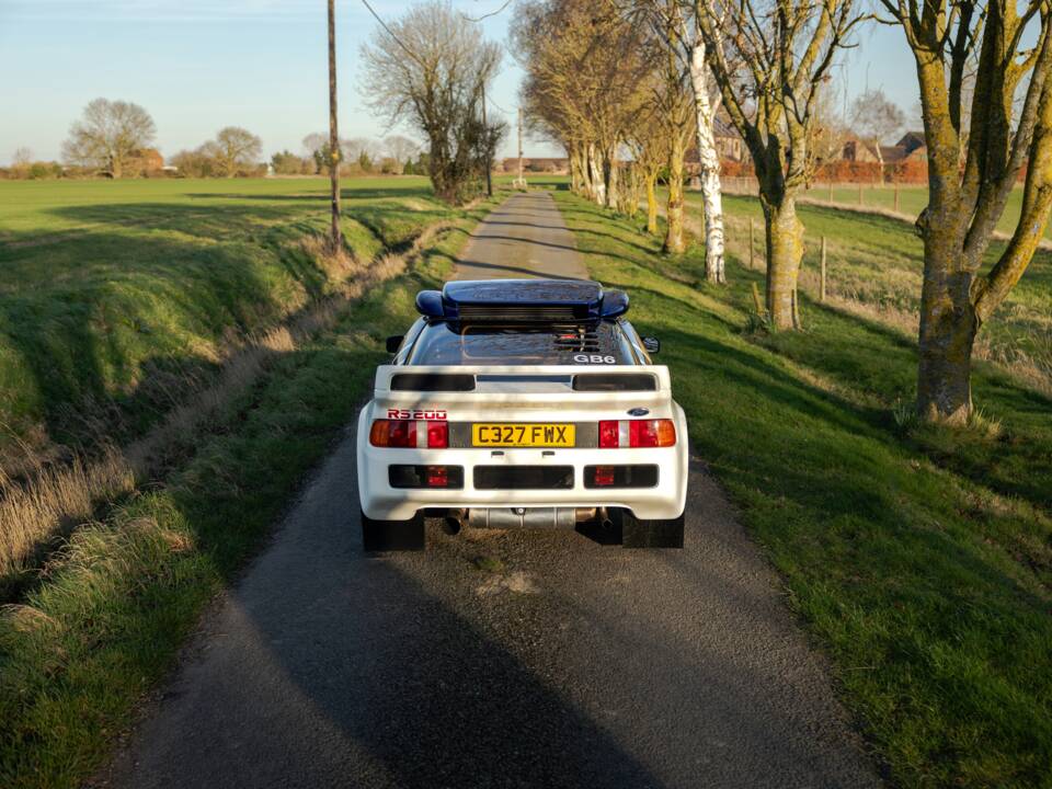 Image 11/50 of Ford RS200 (1986)