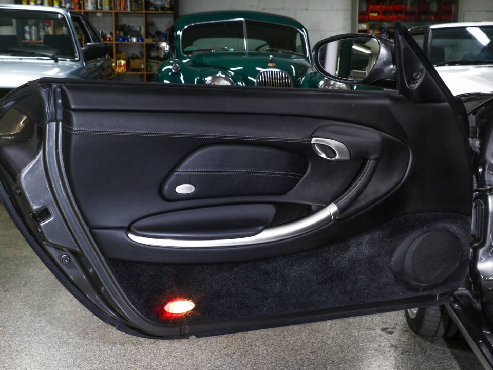 Image 18/23 of Porsche Boxster S (2001)