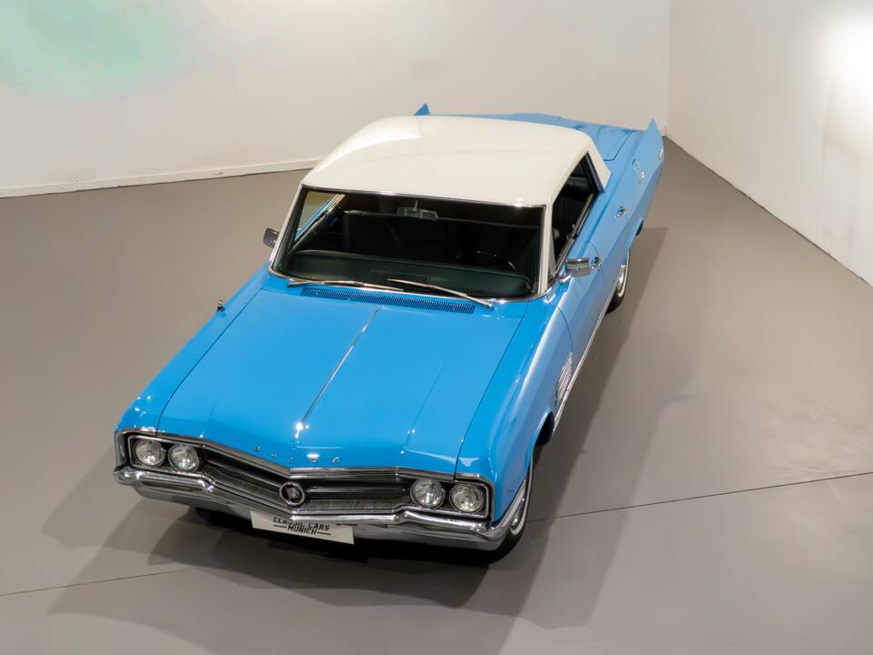Image 9/22 of Buick Wildcat Sport Coupe (1964)