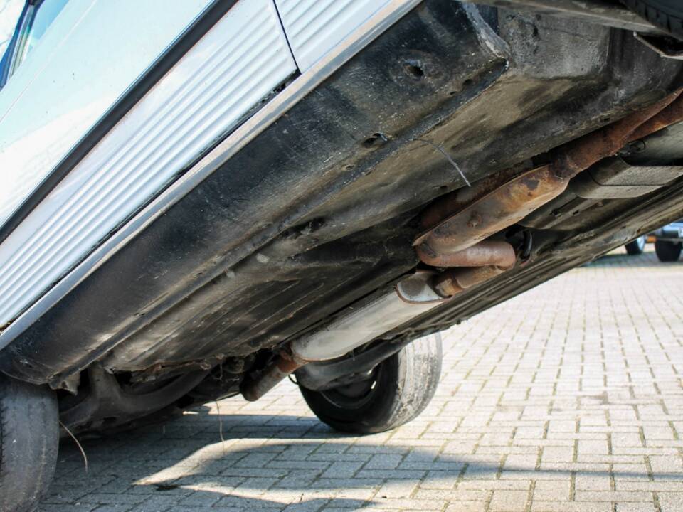 Bild 38/43 von Mercedes-Benz 380 SL (1982)