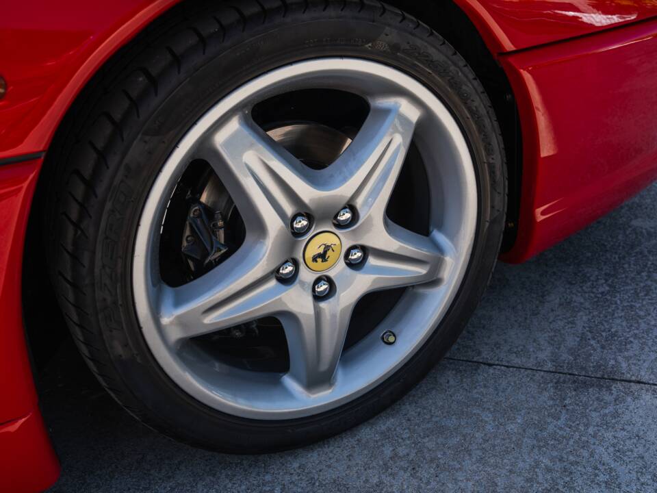 Bild 40/100 von Ferrari F 355 F1 GTS (1998)