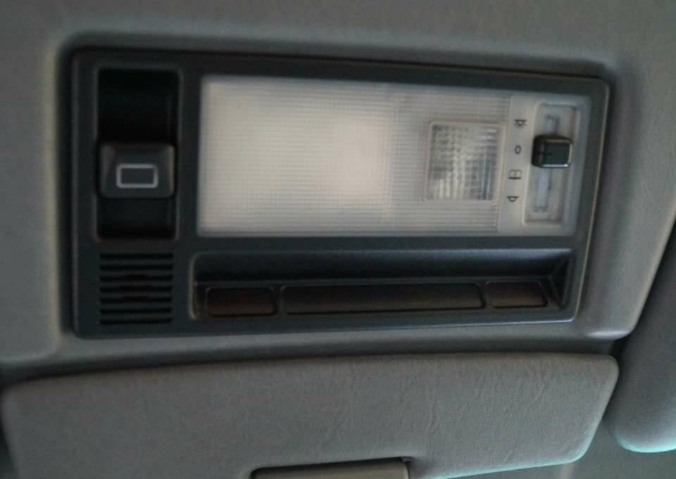 Bild 45/50 von Mercedes-Benz E 280 T (1994)