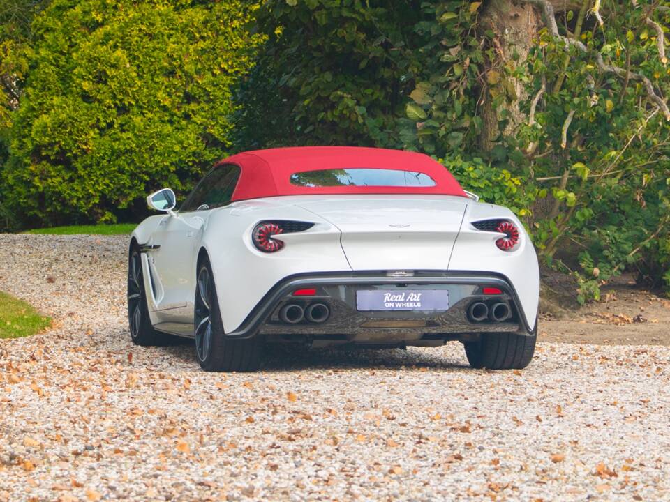 Bild 21/37 von Aston Martin Vanquish Zagato Volante (2017)