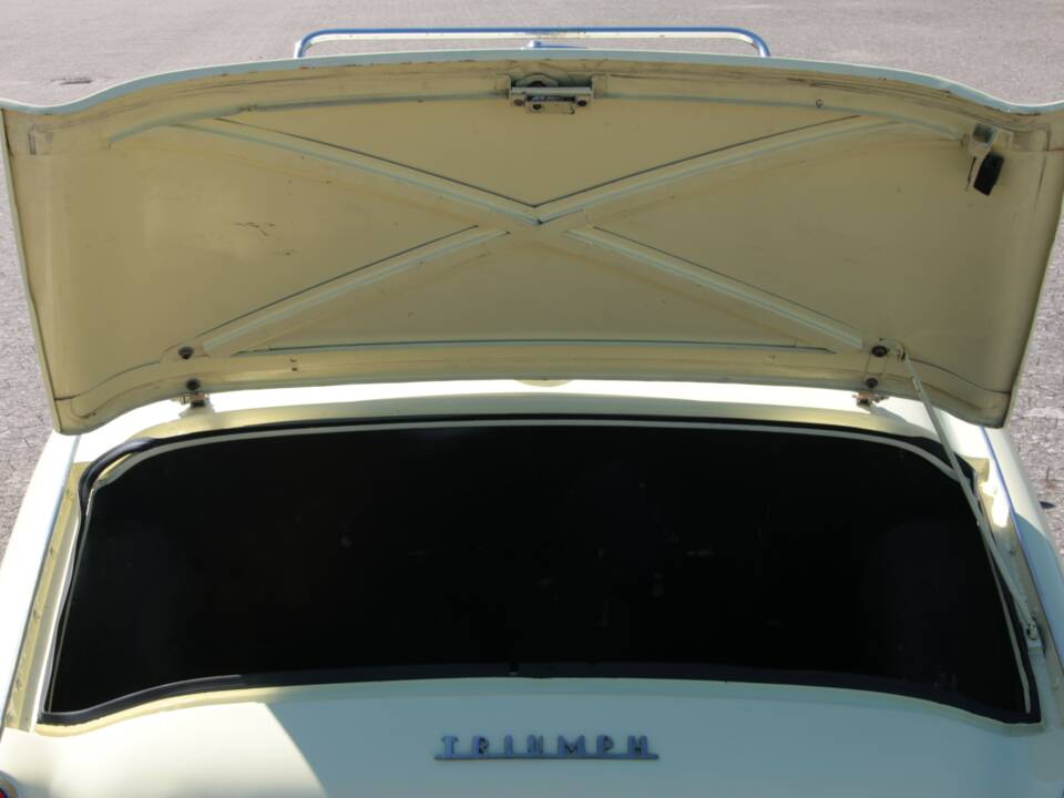 Image 18/83 of Triumph TR 3A (1959)