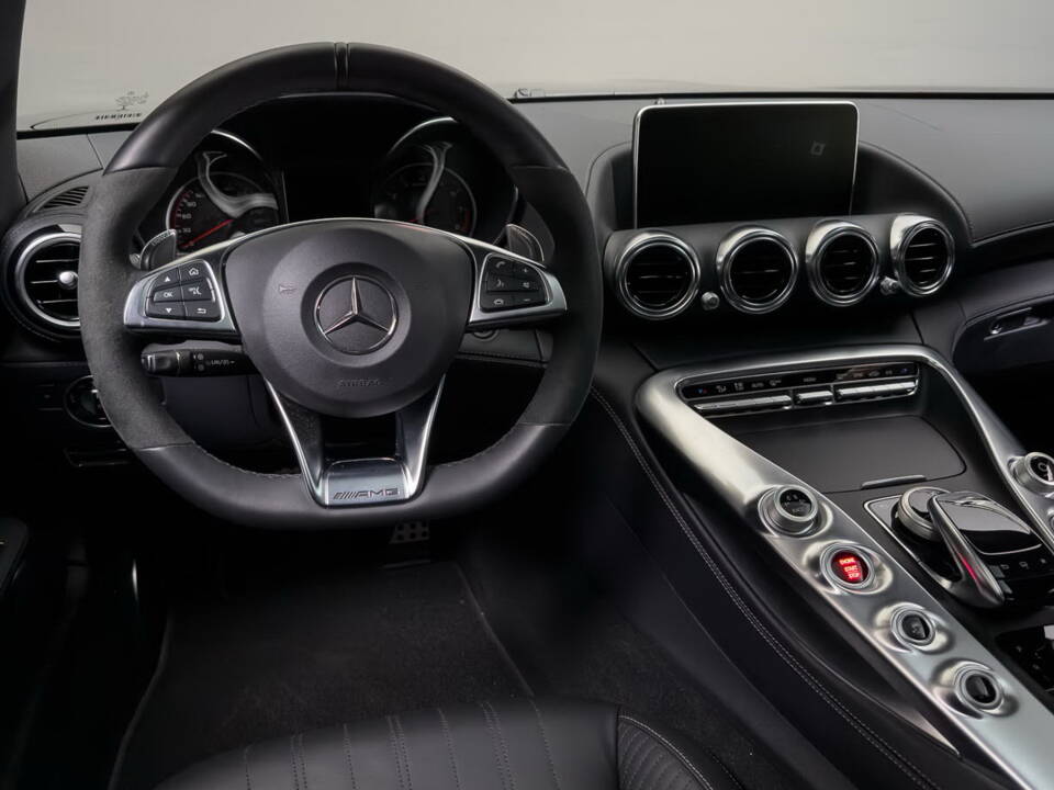 Bild 19/29 von Mercedes-AMG GT-S (2015)