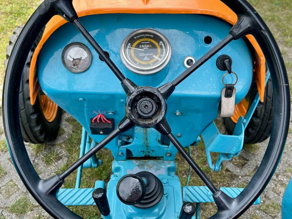 Image 35/52 of Lamborghini 2R (1965)