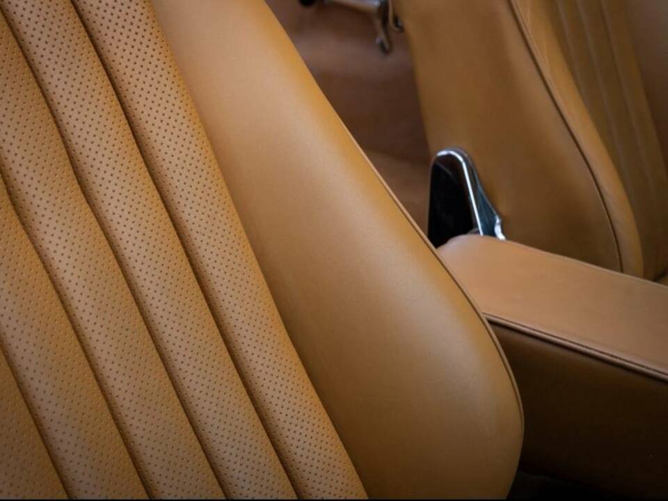 Imagen 6/20 de Mercedes-Benz 560 SL (1989)