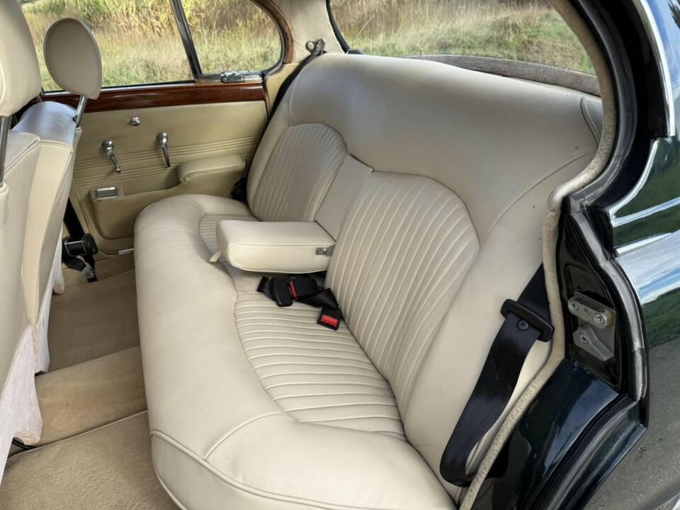 Bild 11/22 von Jaguar S-Type 3.8 (1968)