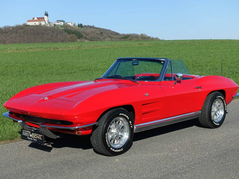 Image 1/43 of Chevrolet Corvette Sting Ray Convertible (1964)