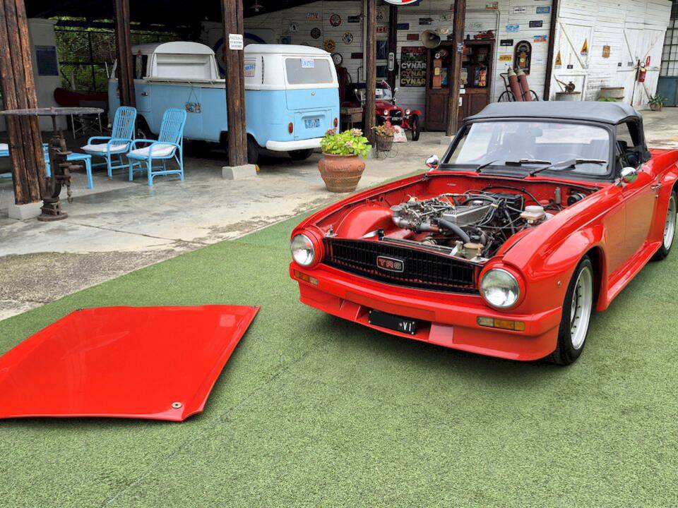 Immagine 40/81 di Triumph TR 6 (1973)