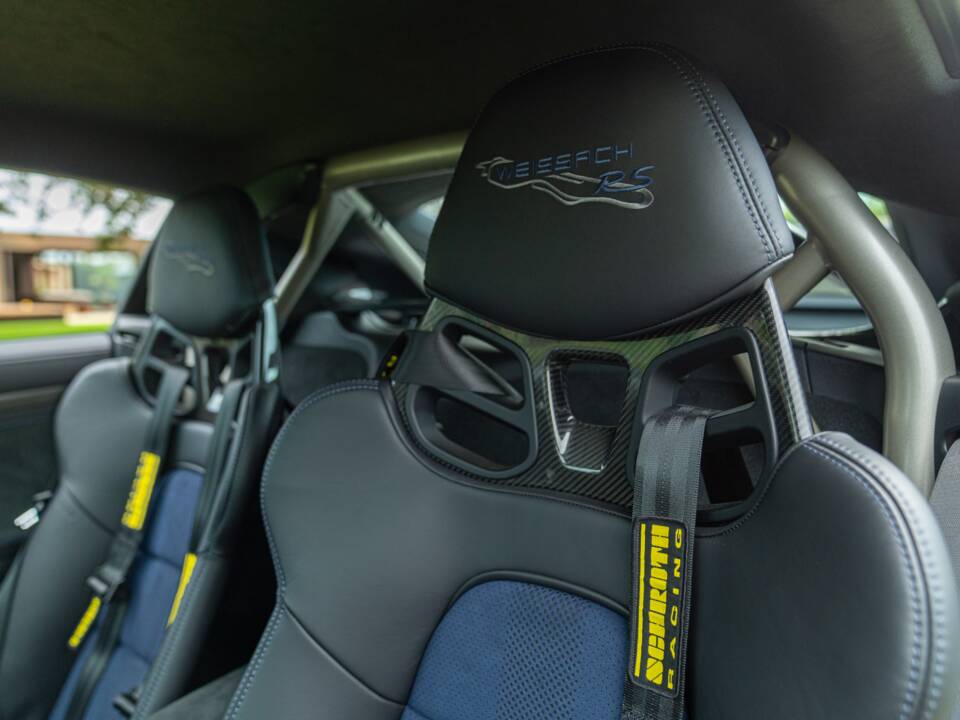 Image 55/100 of Porsche 718 Cayman GT4 RS Weissach (2024)