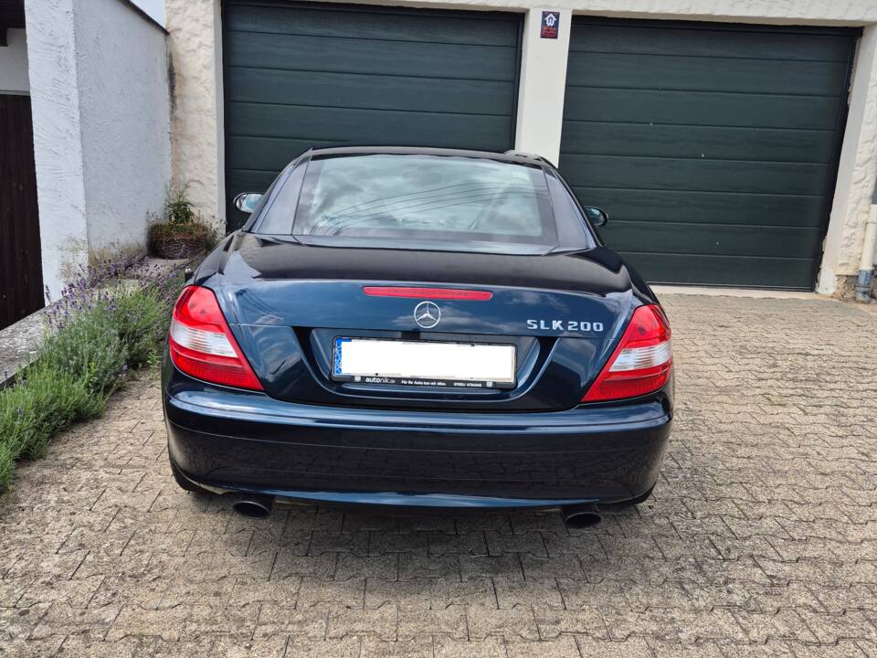 Afbeelding 2/22 van Mercedes-Benz SLK 200 Kompressor (2006)