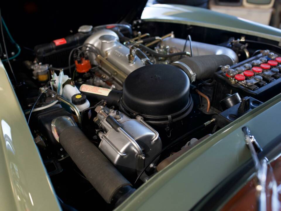 Image 26/28 of Mercedes-Benz 190 SL (1960)