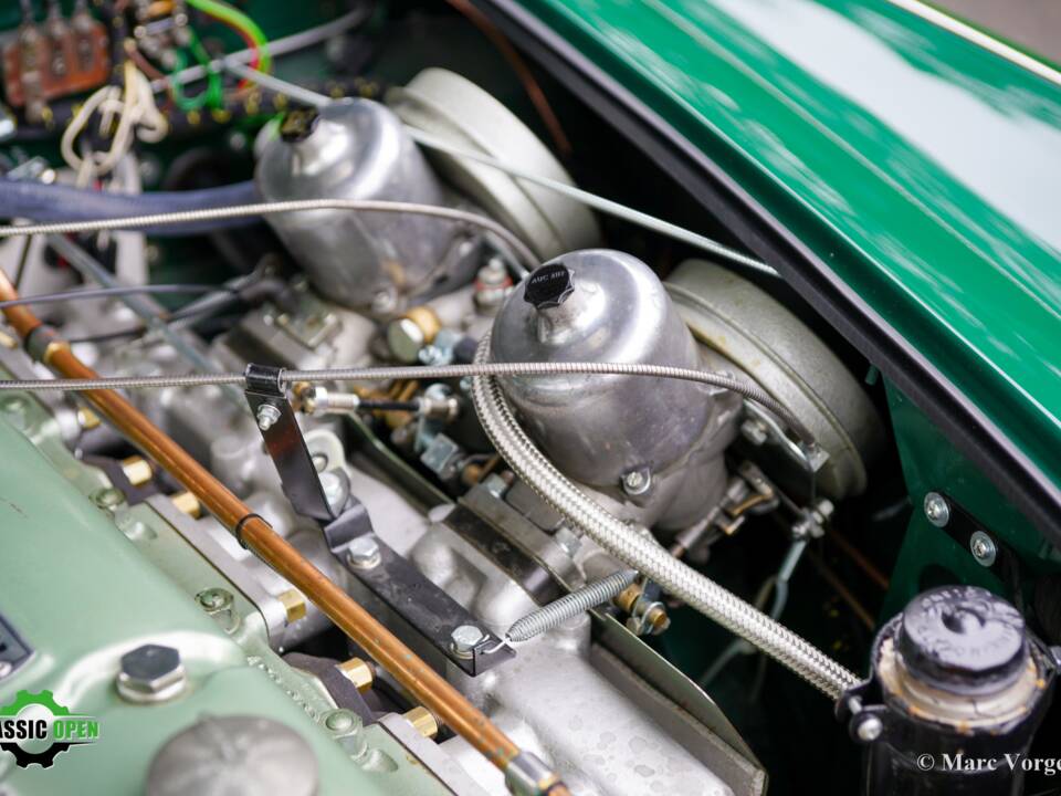 Image 19/59 of Austin-Healey 100&#x2F;6 (BN6) (1958)