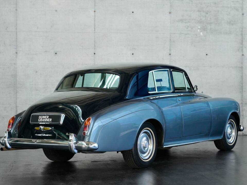 Image 33/50 of Bentley S 3 (1964)